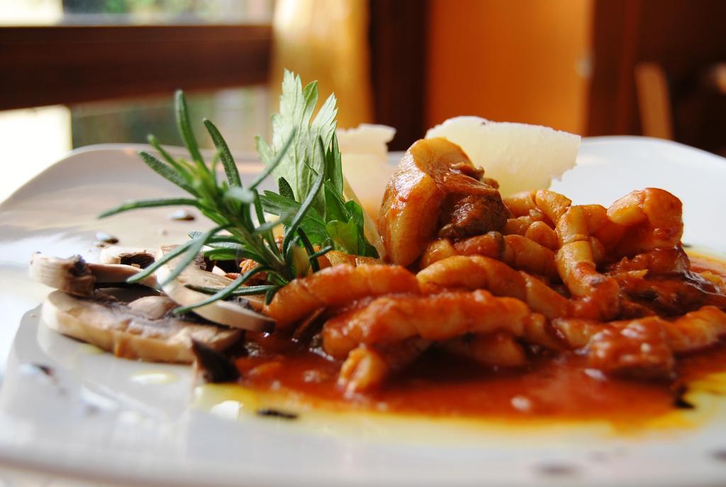 מנפי Agriturismo Tenuta Stoccatello מראה חיצוני תמונה