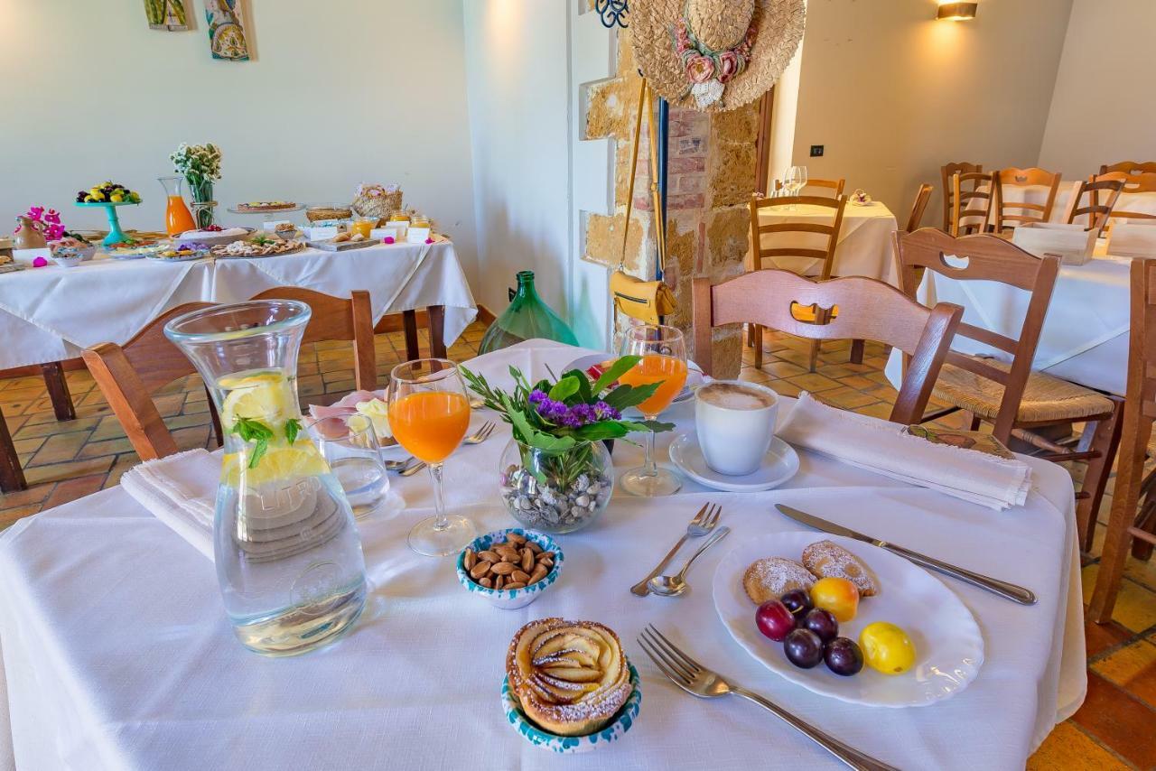 מנפי Agriturismo Tenuta Stoccatello מראה חיצוני תמונה