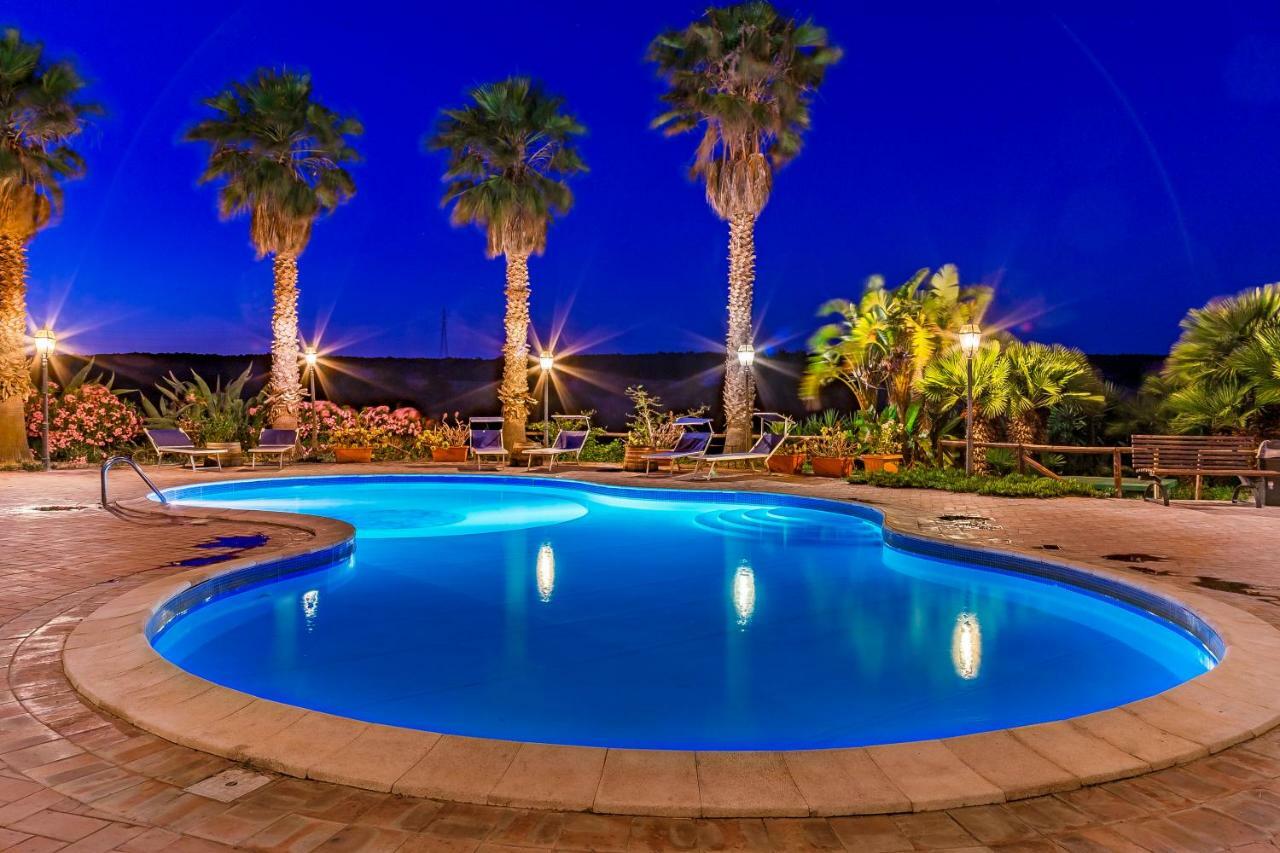 מנפי Agriturismo Tenuta Stoccatello מראה חיצוני תמונה