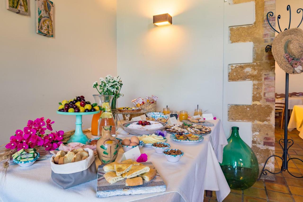 מנפי Agriturismo Tenuta Stoccatello מראה חיצוני תמונה