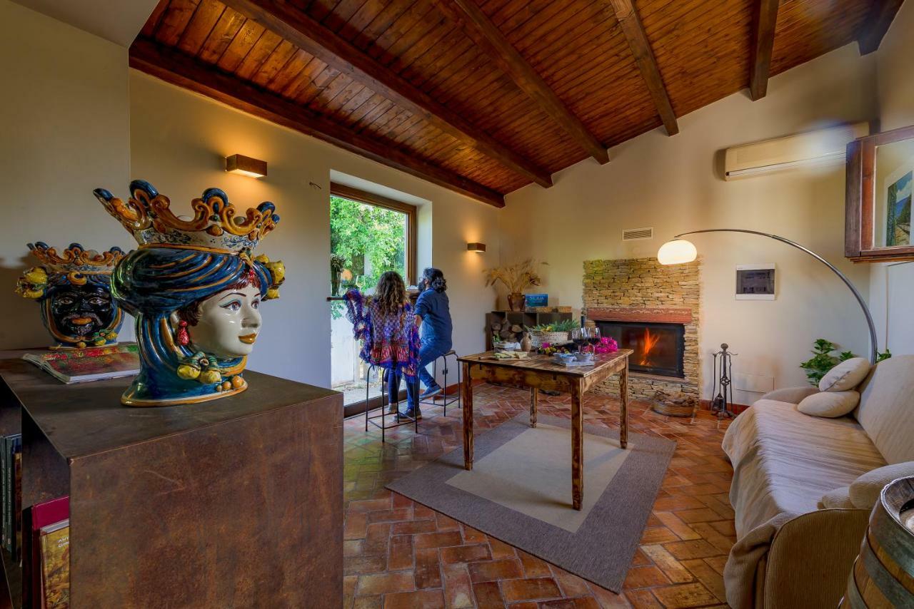 מנפי Agriturismo Tenuta Stoccatello מראה חיצוני תמונה